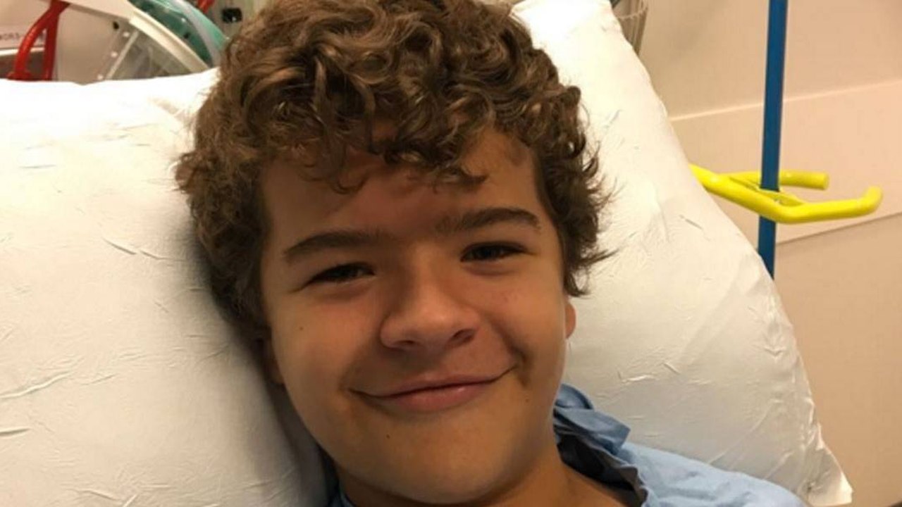 Ator de ‘Stranger Things’ passa por cirurgia devido à doença genética