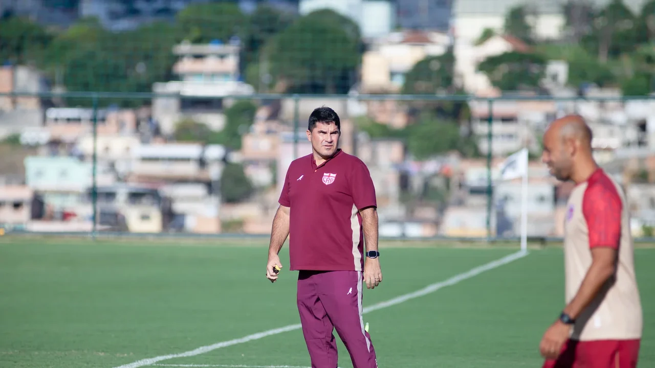 Goleada histórica para o Londrina derruba Eduardo Barroca do comando do CRB