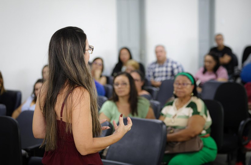 Seduc promove formação sobre atualizações do Plano Nacional de Educação