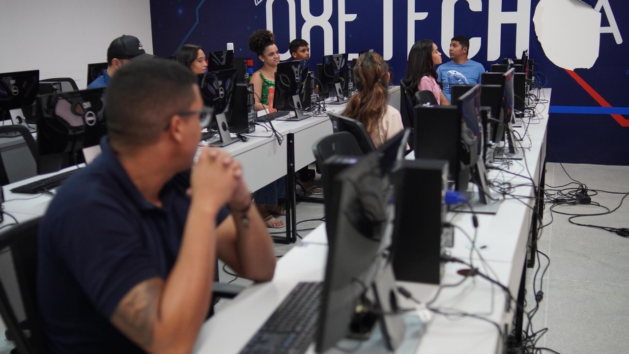 Secti realiza cursos profissionalizantes na área de tecnologia e inovação durante Governo Trabalhando