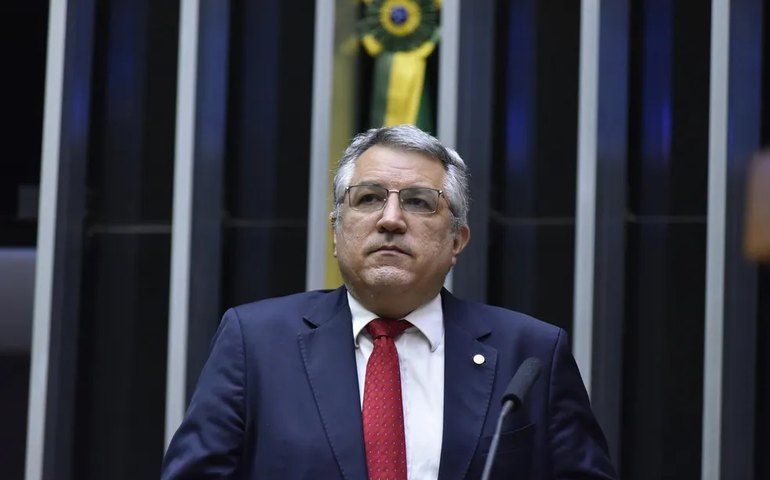 Conselhão vai reunir divergência dos atores econômicos, afirma Padilha