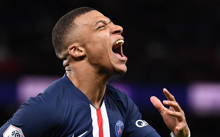 Mbappé garante que continuará no PSG: &#8216;Quero títulos e ser o melhor do mundo&#8217;