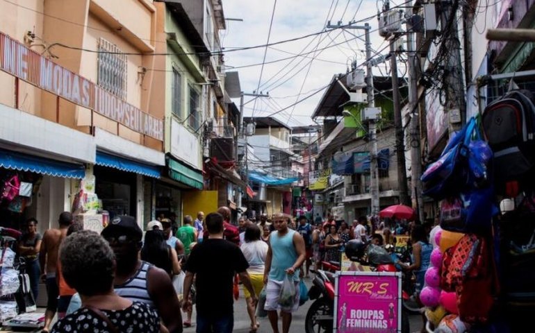 Centro de Estudos da Câmara debate economia, empreendedorismo e inclusão financeira nas favelas