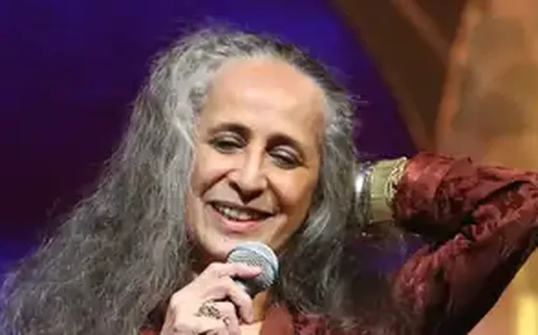 Maria Bethânia é homenageada no 'Globo Repórter'