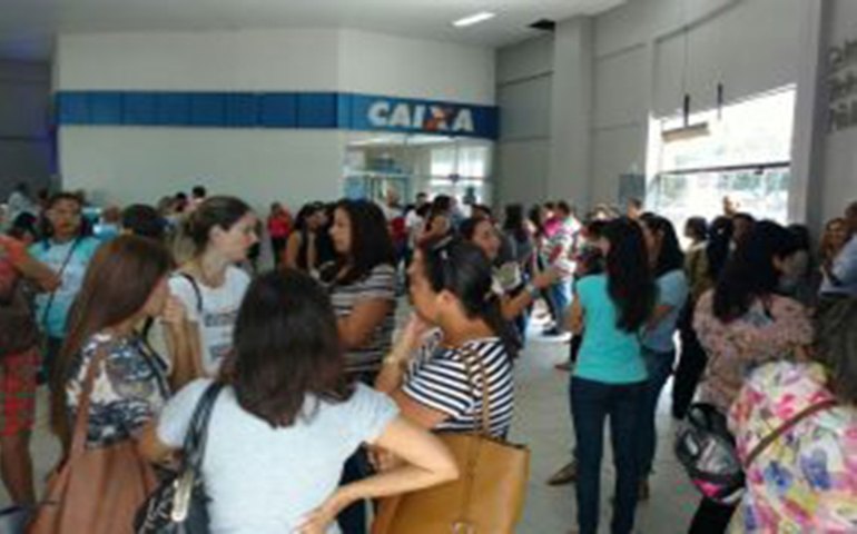 Professores da rede municipal de Arapiraca decidem pela paralisação