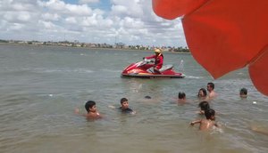 corpo de bombeiros no mar