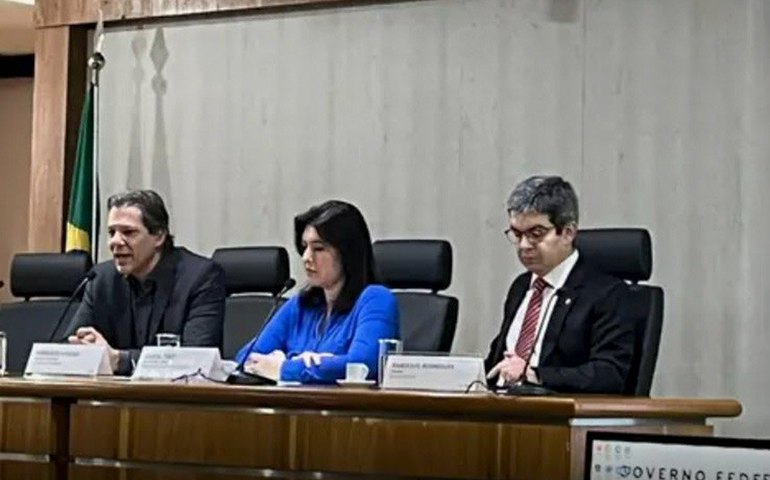 Orçamento de 2024 tem mínimo de R$ 1.421 e prioridade social