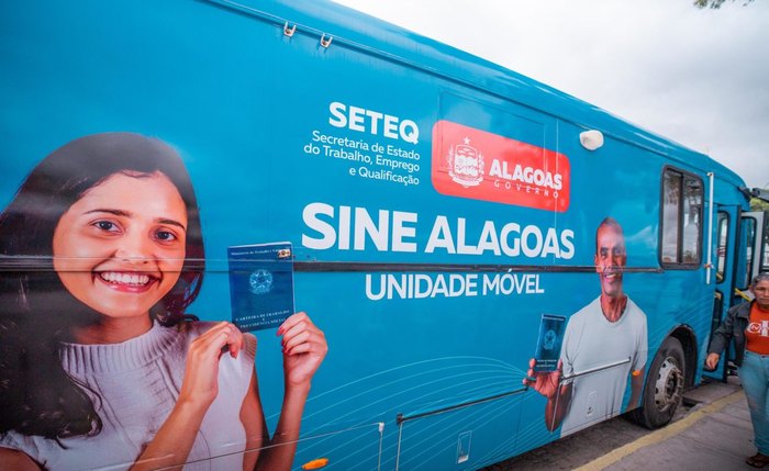 Sine Móvel chega a Marechal Deodoro com serviços gratuitos de emprego e qualificação