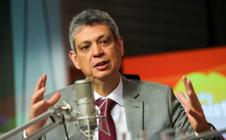 Demitido por Lula, Márcio Macêdo diz que deixou o governo com acordo para ser candidato em 2026