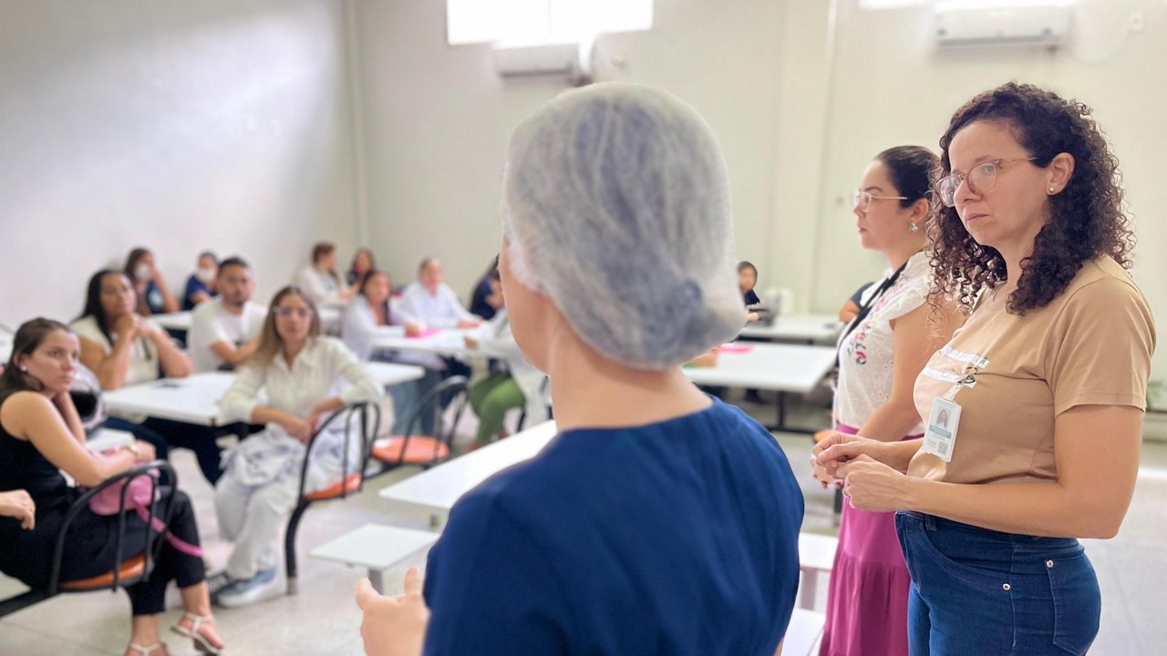 Hospital de Emergência do Agreste realiza aula inaugural com acadêmicos que vão iniciar estágio