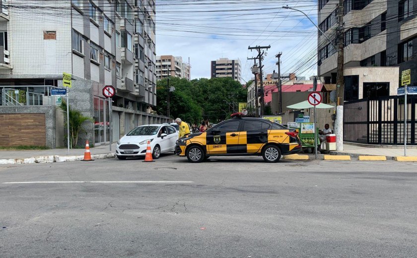 Bloqueios no trânsito garantiram segurança dos foliões durante as prévias carnavalescas