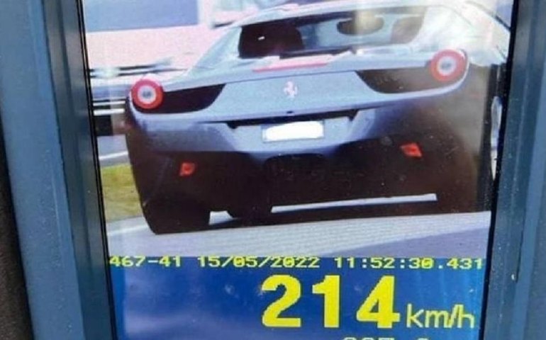 EUA: Força republicana na Câmara desafiará agenda de Biden