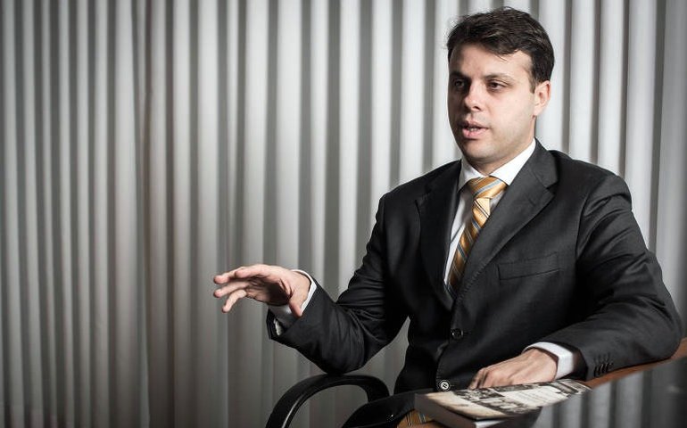 STF tem missão semelhante à da Alemanha pós-guerra no julgamento de Bolsonaro, avalia professor de Direito