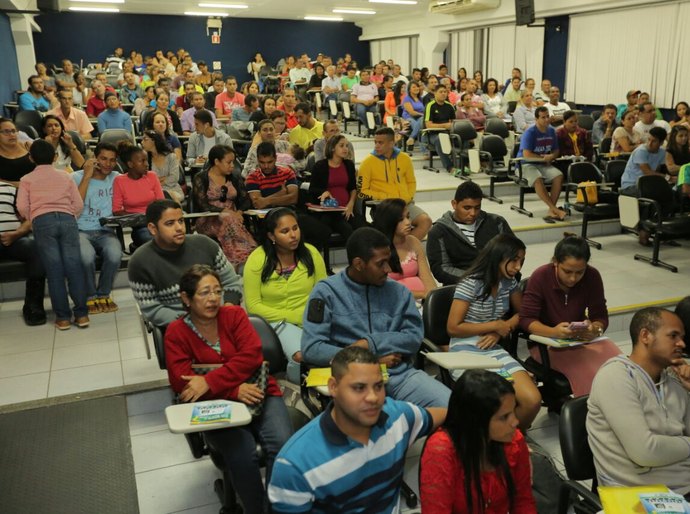 Justiça Itinerante resolve demandas da população na Cruz das Almas