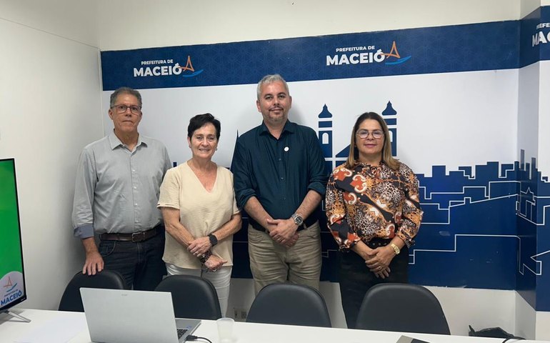 Prefeitura de Maceió apresenta projeto Ecoleta para comitiva de Pedro Leopoldo (MG)
