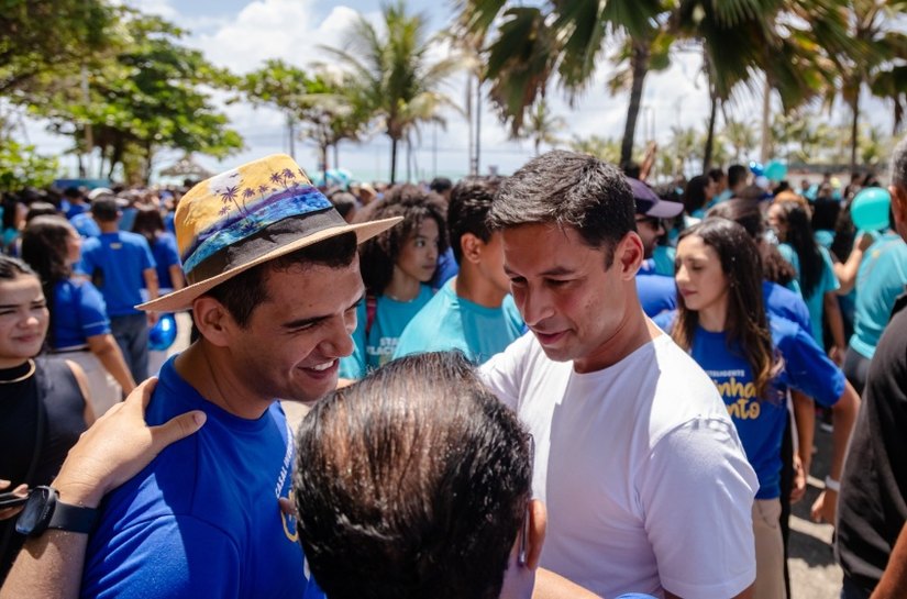 Vice-prefeito participa da Caminhada do Amor 2025, no Corredor Vera Arruda