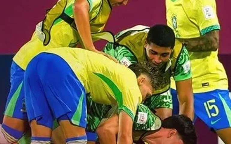 Brasil vence a França nos pênaltis e avança às quartas de final