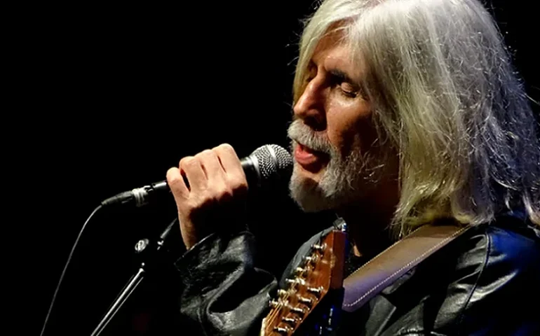 Montenegro estreia tour nacional “A Dança dos Signos”