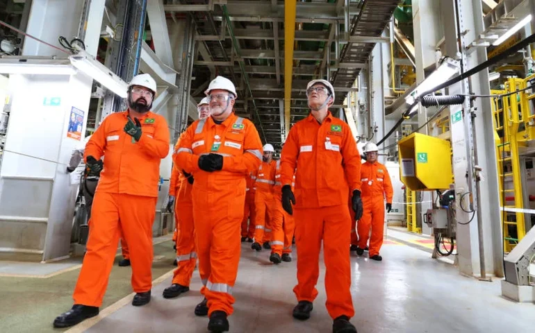 Nova plataforma de petróleo entrará em atividade no segundo semestre