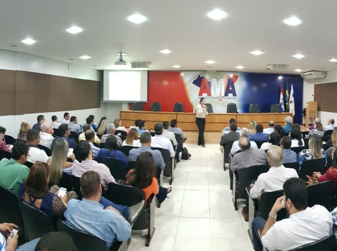 Curso de Controladoria promovido pela AMA fortalece gestões municipais