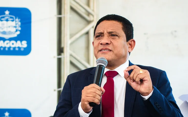 Secretário usou do cargo no Governo, do Poder do Estado e 'amigos de Brasília' para ameaçar militar do exército