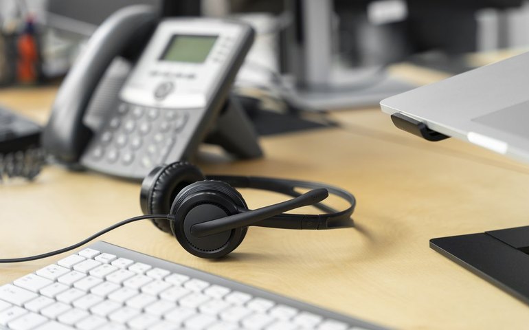 Anatel revoga obrigatoriedade do uso do prefixo 0303 em ligações