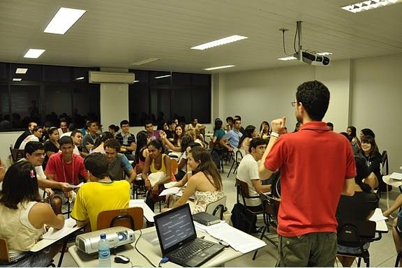 Estudantes no Congresso Alfa e Ômega