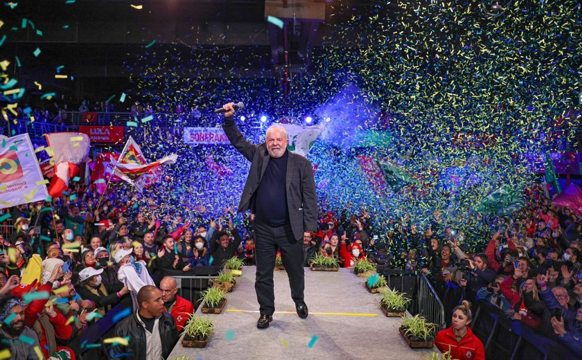 No Rio Grande do Sul, Lula defende legado do PT: Não tinha mais gente passando fome neste país