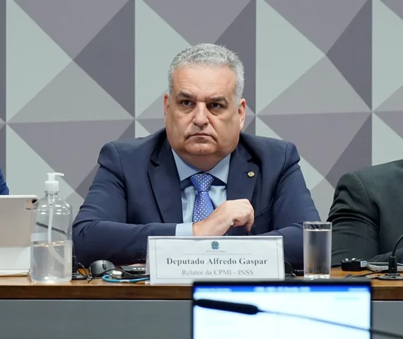 Sob relatoria de Alfredo Gaspar CPMI do INSS aprova 87 requerimentos e amplia investigação sobre fraudes bilionárias