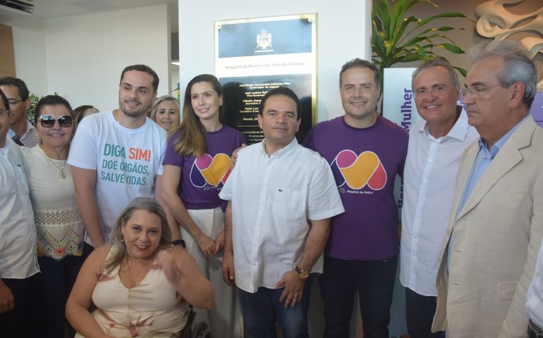 Parlamentares participam de inauguração do Hospital da Mulher