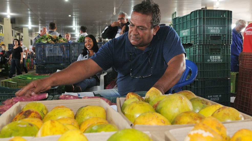 Fecomércio-DF orienta consumidores a apoiar as empresas da cidade