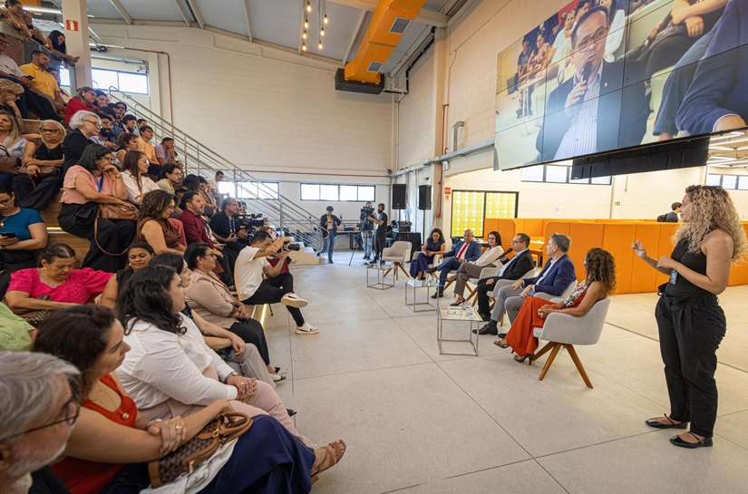 Gestores da rede estadual participam de aula inaugural do curso de Gestão da Escola Pública de Ensino Médio