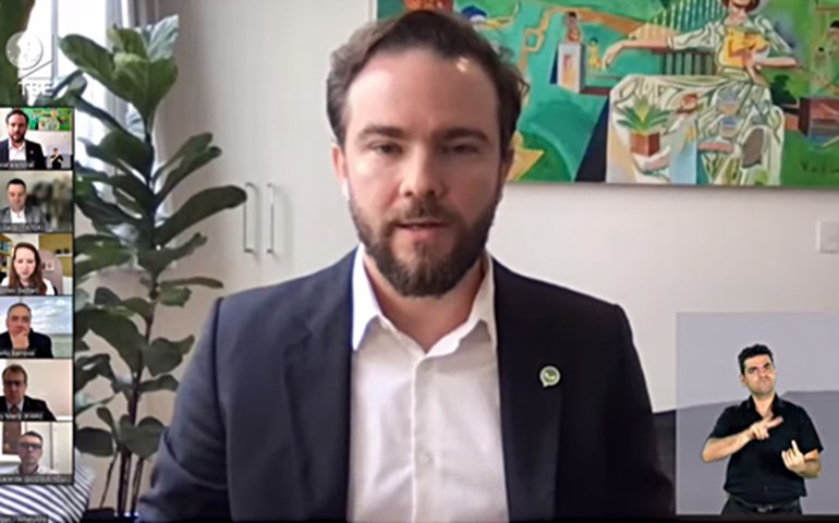 Compromisso de déficit zero está mantido, diz secretário da Fazenda