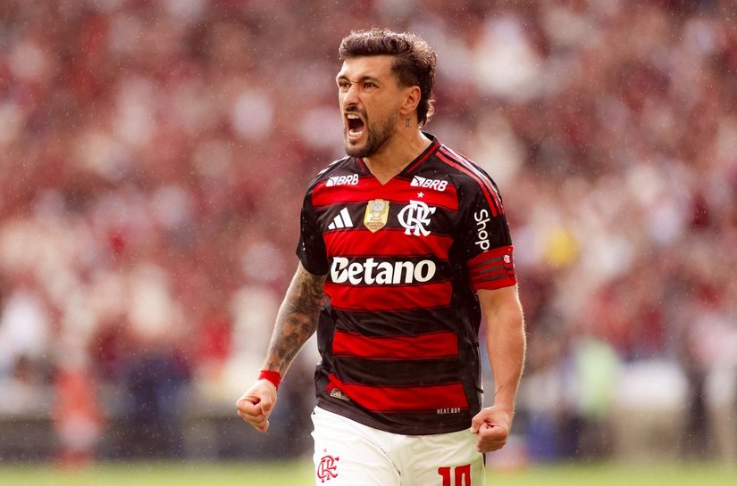 Arrascaeta é escolhido como craque do Prêmio Brasileirão 2025