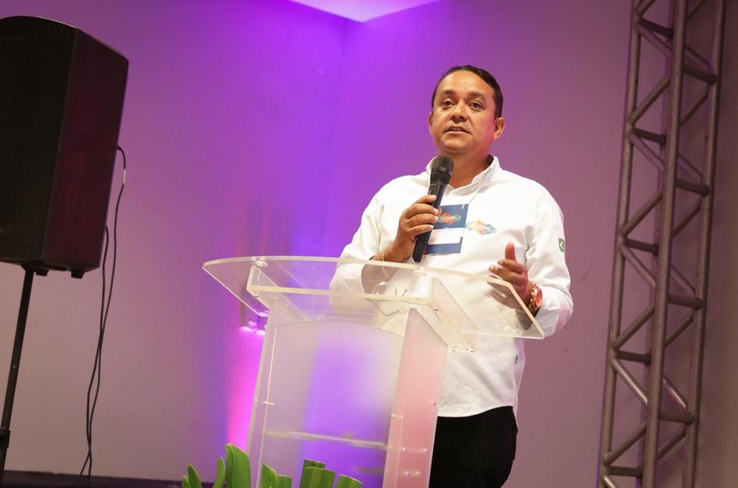 Rodrigo Buarque aposta no alinhamento de estratégias para avanço do SUS no Brasil