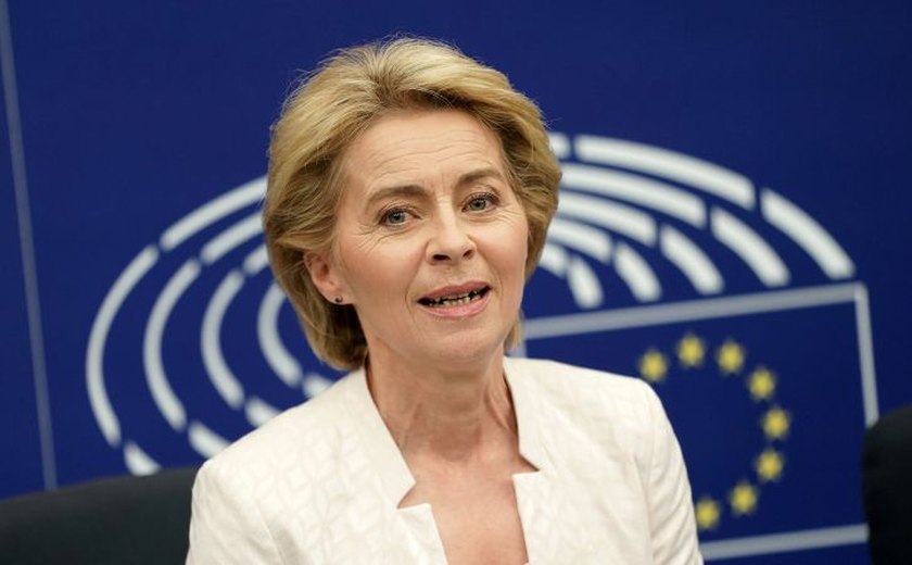 Von der Leyen anuncia novas sanções à Rússia com foco em importações de GNL, cripto e bancos