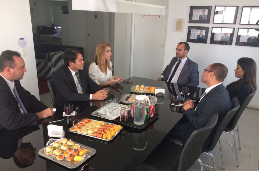 OAB/AL busca maior aproximação com Amatra e discute pleitos da advocacia