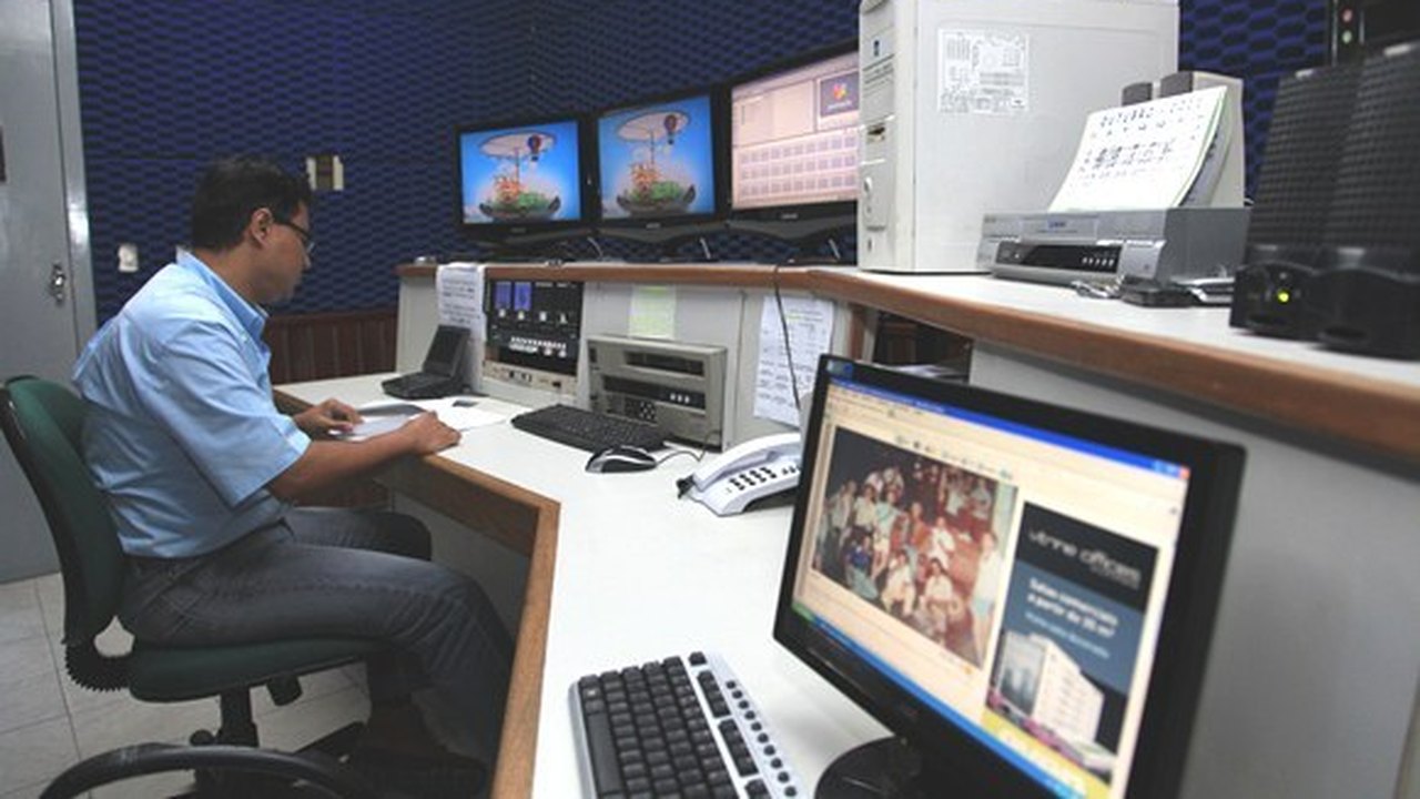 Governador assegura equipamentos digitais para a TV Educativa