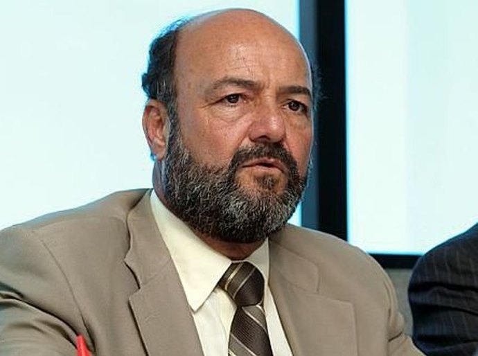 Município de Maceió volte a oferecer exames médicos suspensos, diz juiz