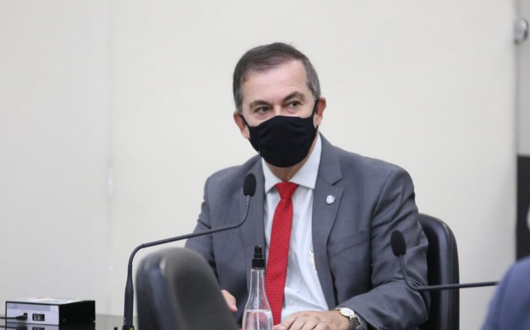 “Sem pão, sem gás e agora sem aposentadoria”, critica Ronaldo Medeiros sobre medidas contra o INSS