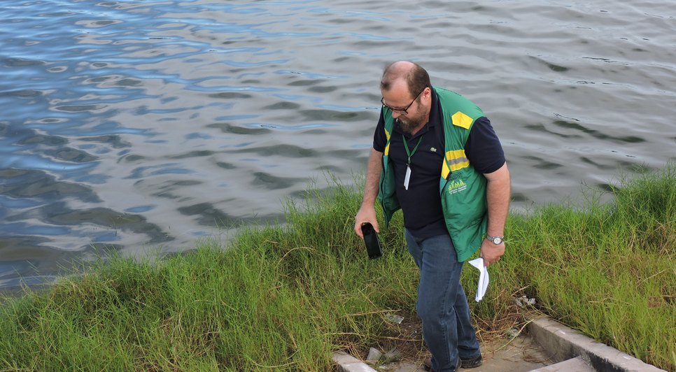 Fiscalização dos lagos da Orla de Atalaia / Foto: Ascom/Sema