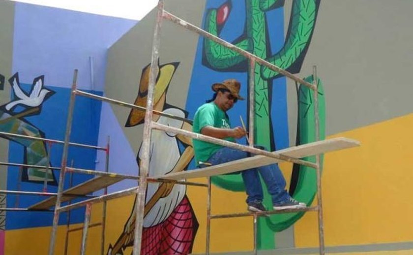 Uneal inicia projeto de pinturas artísticas no campus do Agreste