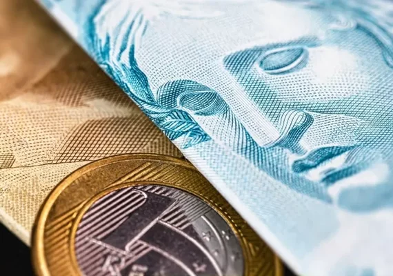 Economia brasileira cresce 1% no primeiro trimestre e 1,7% em um ano.