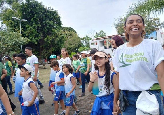 Alurb encerra atividades do Mês da Árvore com ações sustentáveis na Santa Amélia