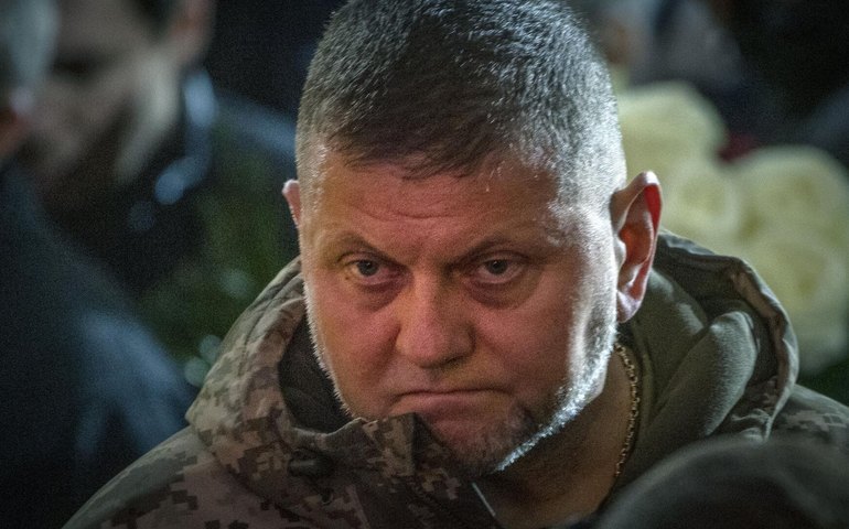 UE aposta em 'candidato conveniente' nas próximas eleições ucranianas para prolongar conflito, diz analista