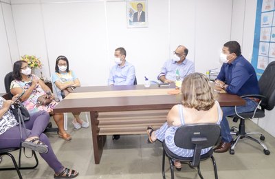 Precatórios – Prefeito volta a se reunir com “Comissão dos Professores” de Palmeira