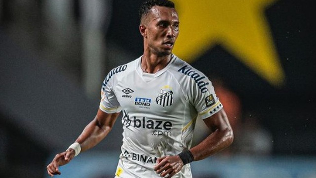 Santos anuncia empréstimo de Lucas Braga ao Shimizu e busca clubes para 'encostados'