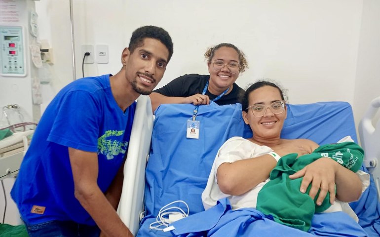 Central de Intérpretes de Libras garante mais um parto acessível à pessoa surda