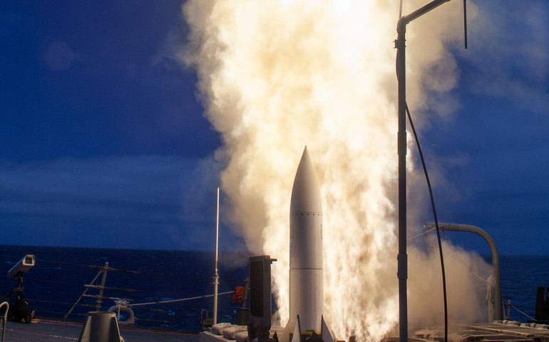 'Arma ofensiva': China insta à retirada de sistemas de mísseis dos EUA das Filipinas