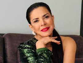 Mara coloca à venda peças da época em que apresentava o 'Show Maravilha'